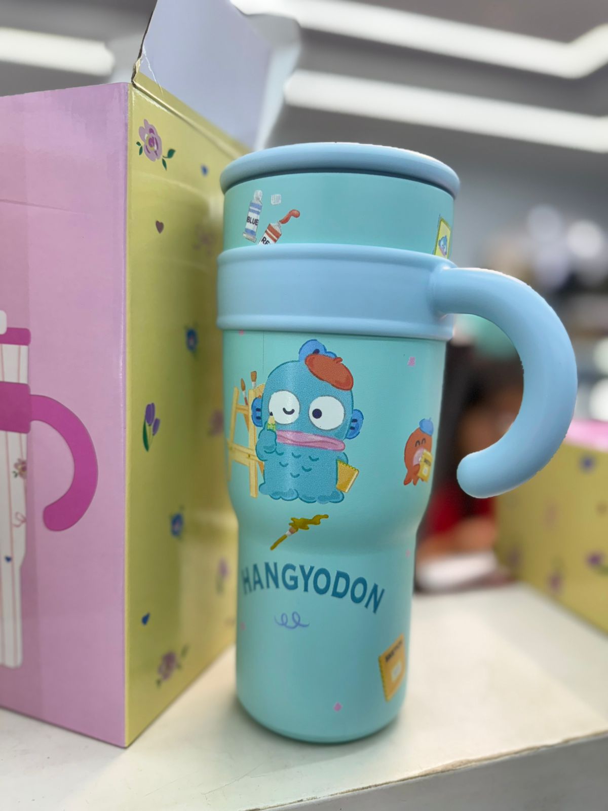 Termo Tipo Stanley con Personajes – Estilo, Resistencia y Diversión🥤